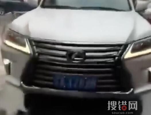 演员王小利被曝占道不挪车 原因竟是这样简直太无语了