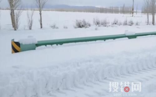 媒体:新疆暴雪 有牧民失联牛羊冻死 背后真相实在让人惊愕