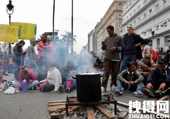 街访:生不生孩子哪些因素最重要 背后真相曝光简直太惊人了