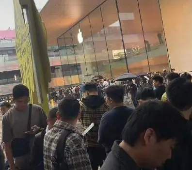 黄牛拒收iPhone16Pro 背后真相实在让人惊愕